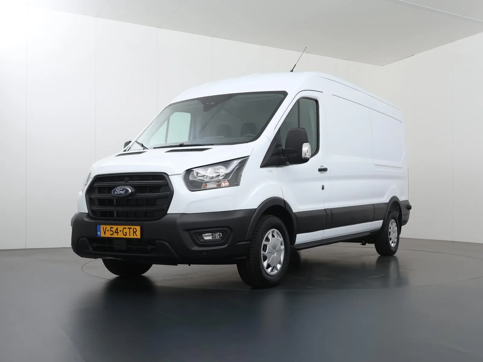 Ford Transit (2024) — foto 1