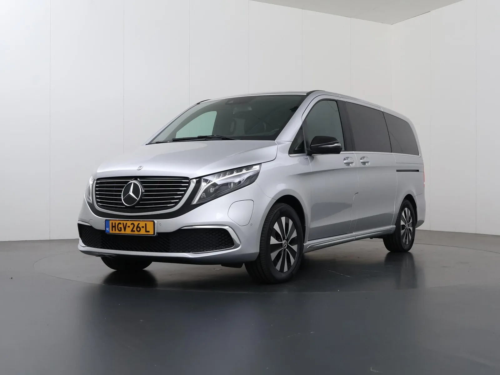 Mercedes-Benz EQV (2024) — foto 1