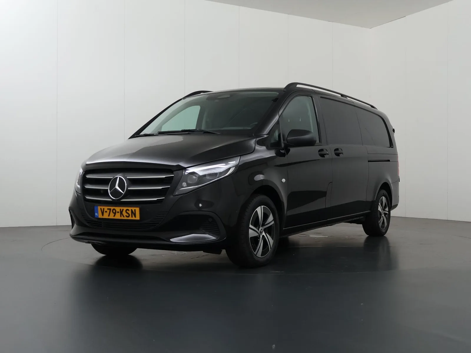 Mercedes-Benz Vito (2024) — foto 1