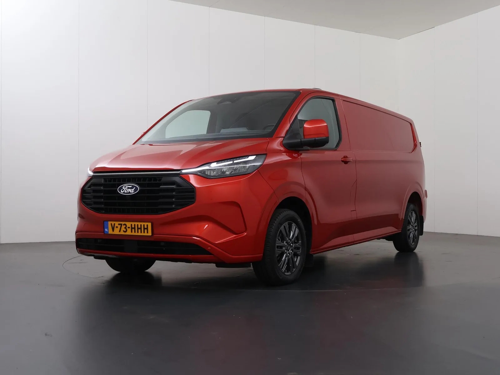 Ford Transit Custom (2024) — foto 1