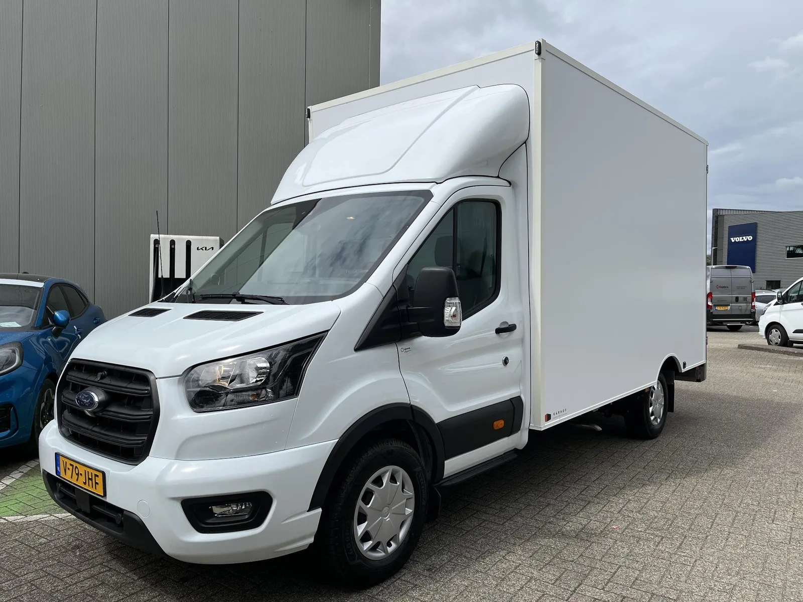 Ford Transit (2024) — foto 1