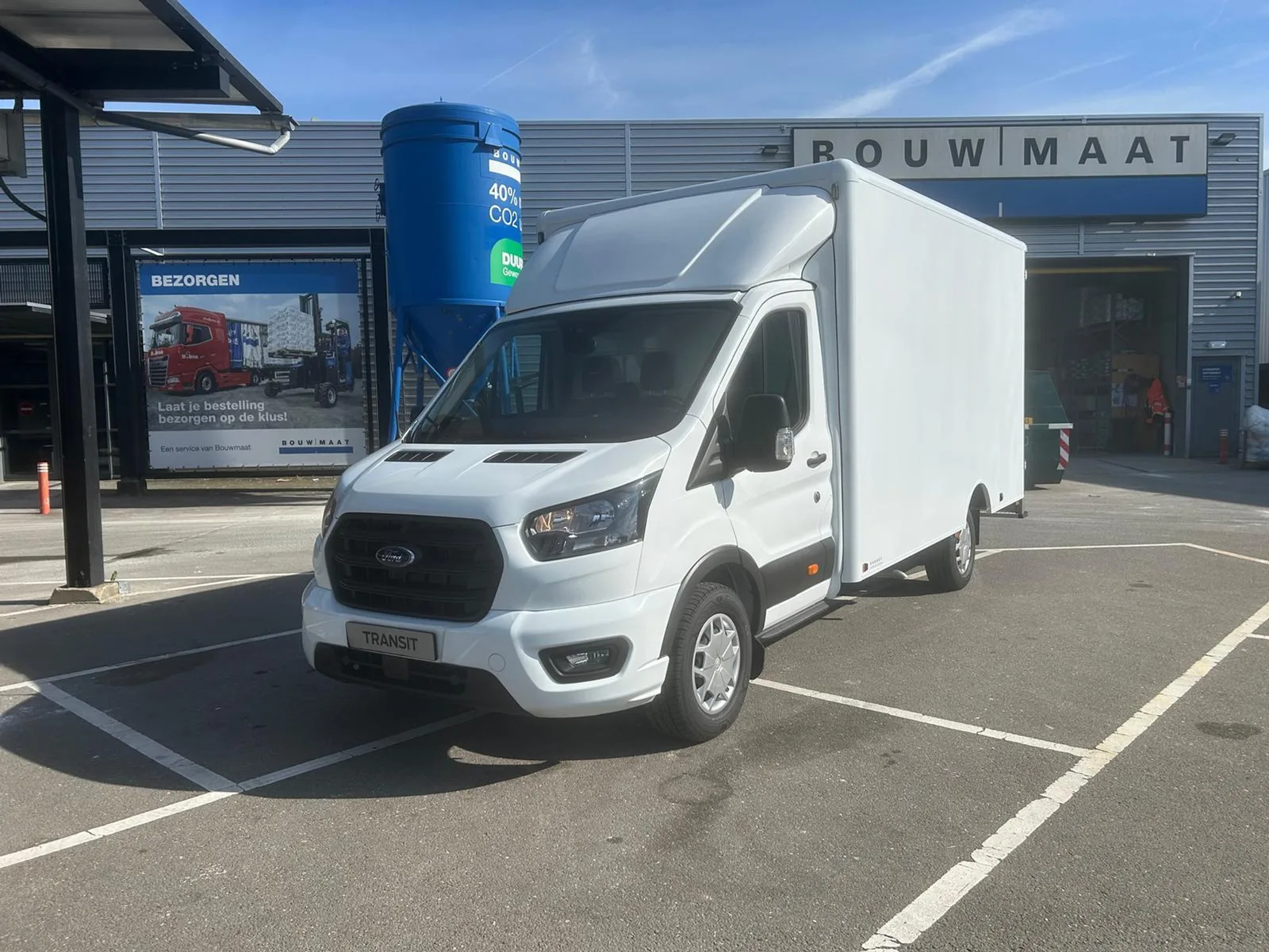 Ford Transit (2024) — foto 1