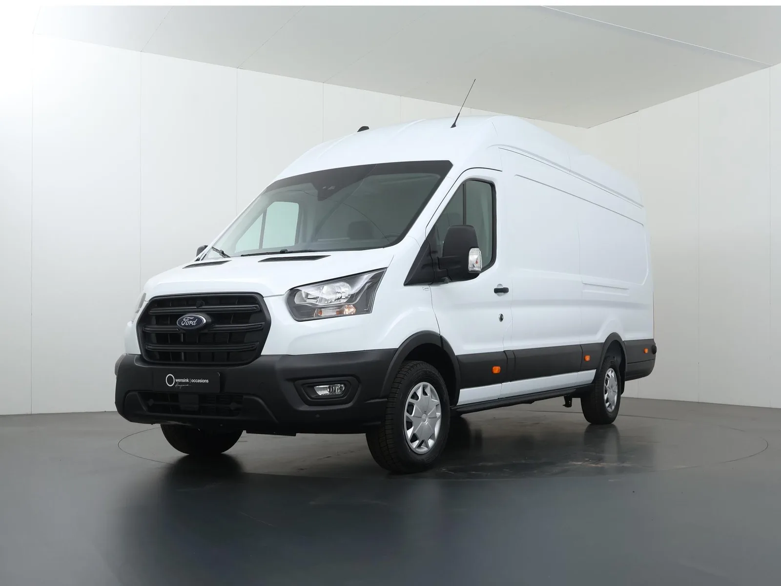 Ford Transit (2024) — foto 1