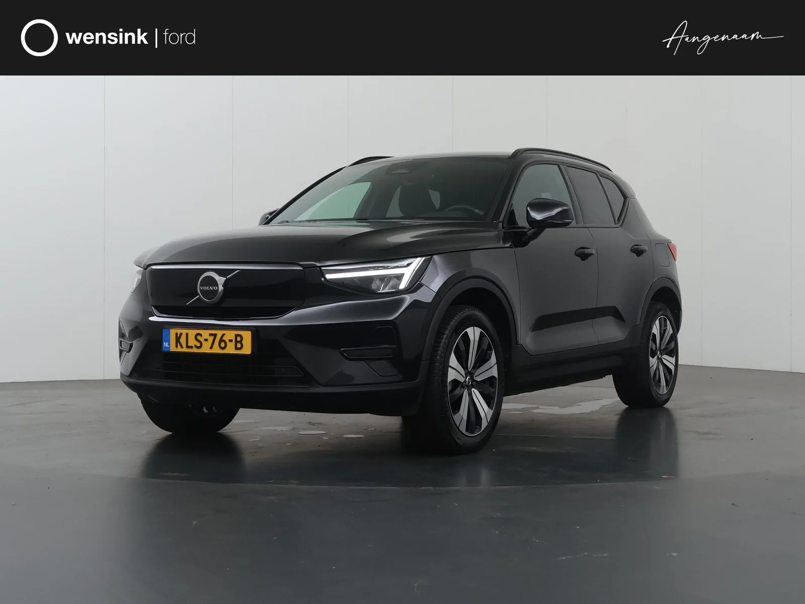 Volvo XC40 (2023) — foto 1