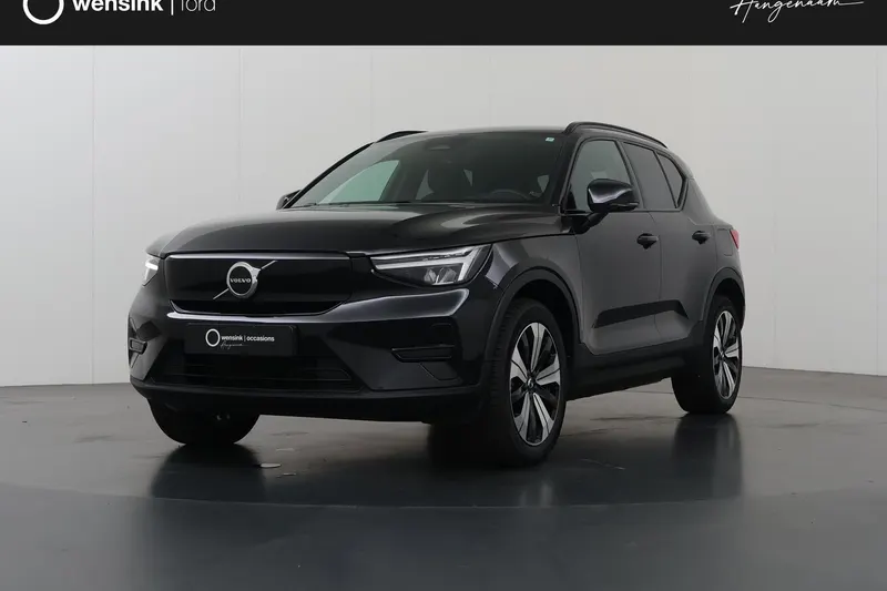 Volvo XC40 (2023)