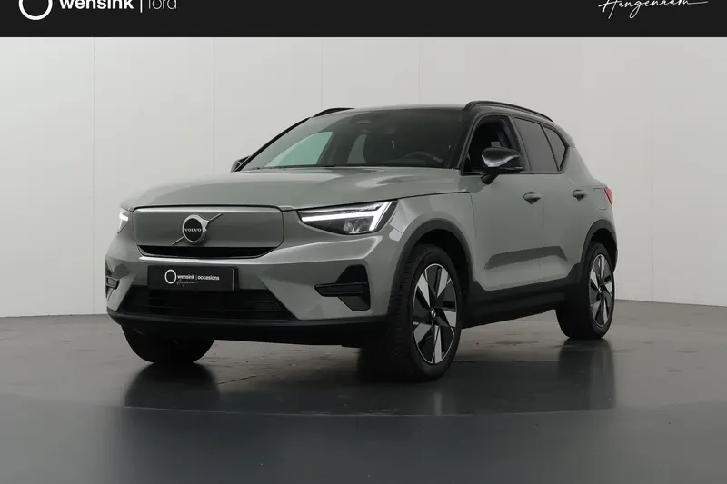 Volvo XC40 (2024)