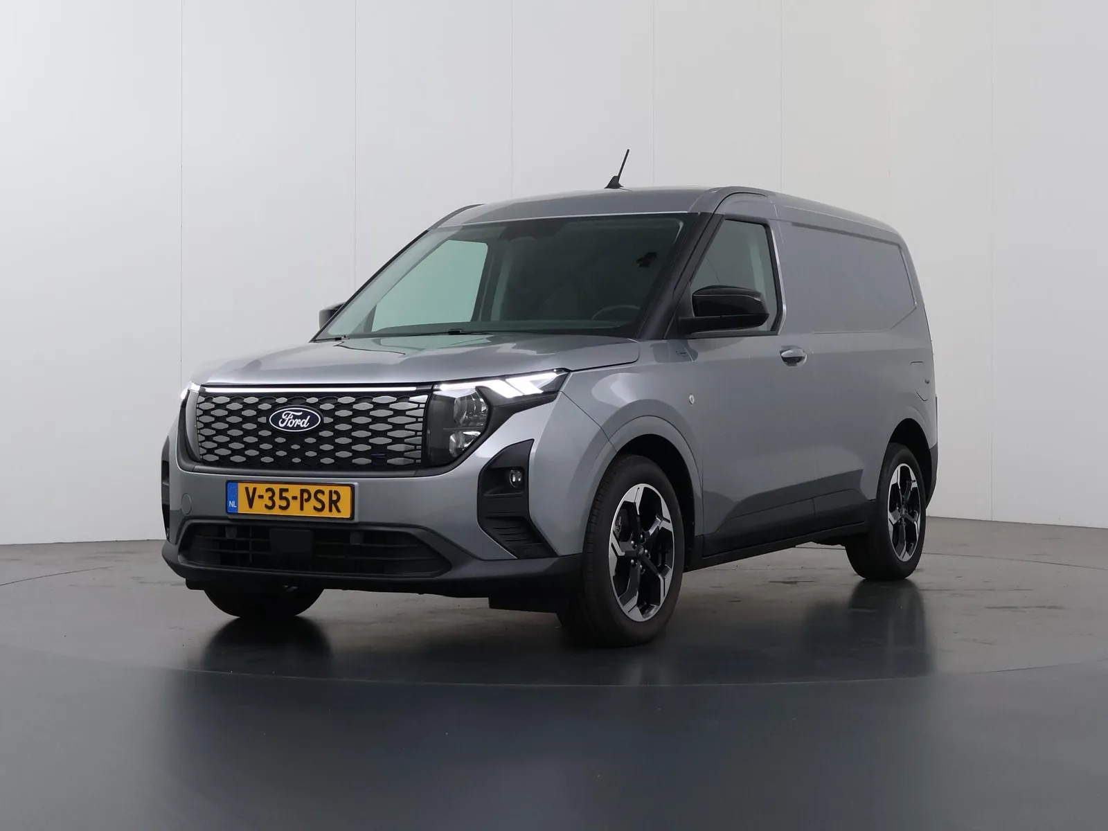 Ford E-Transit Courier (2026) — foto 1