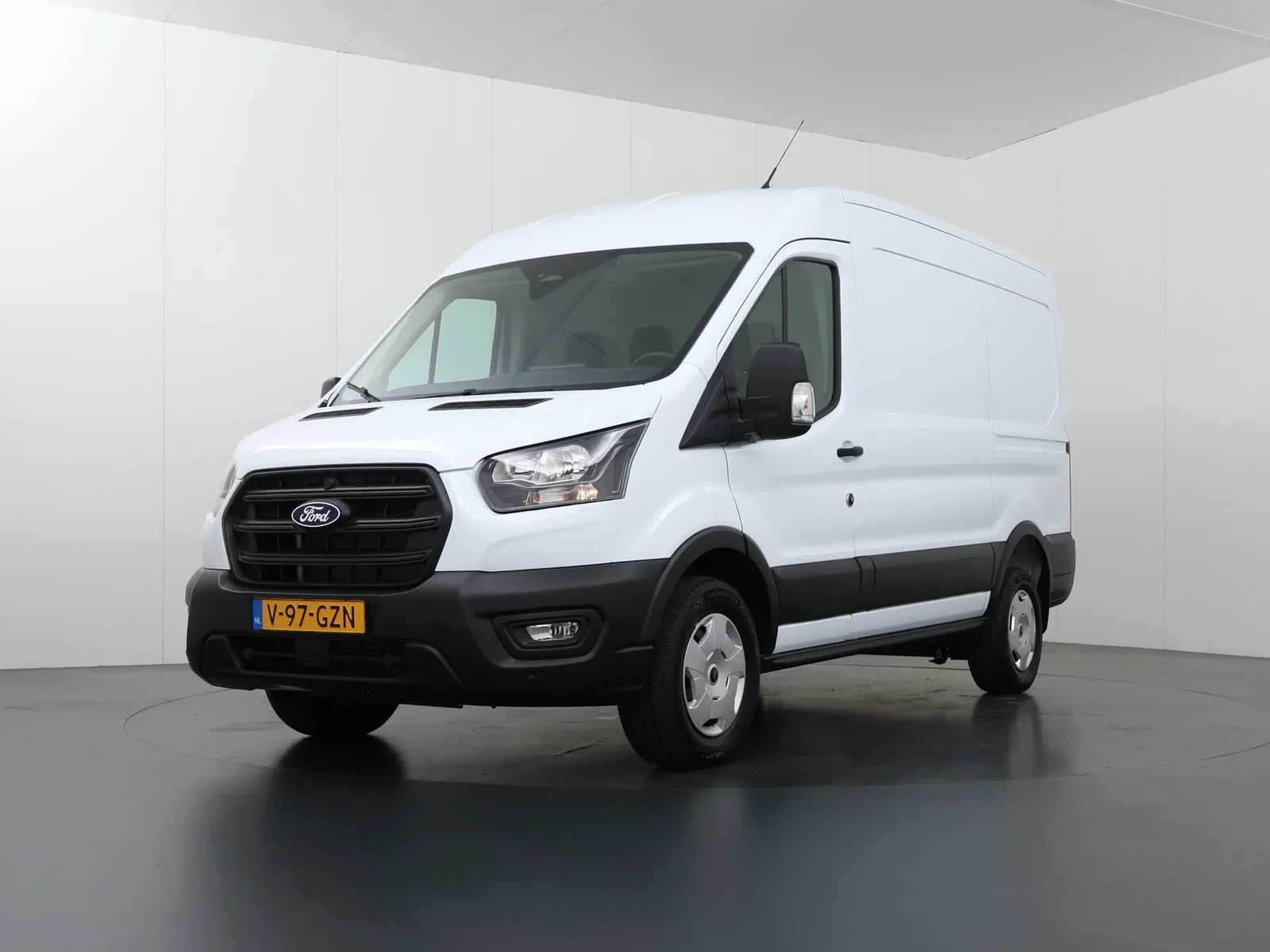Ford Transit (2024) — foto 1