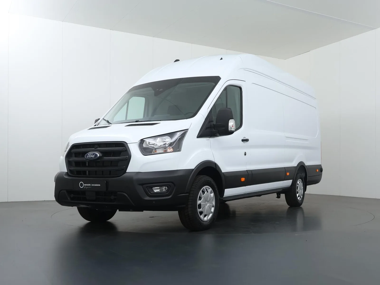 Ford Transit (2024) — foto 1