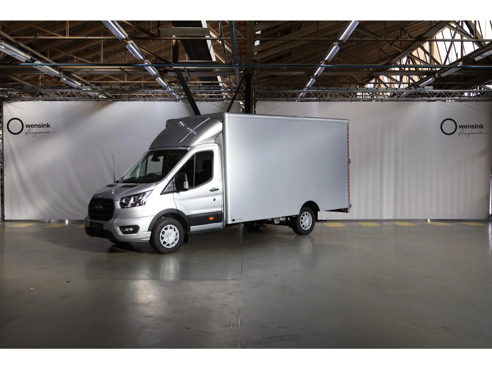Ford Transit (2024) — foto 1
