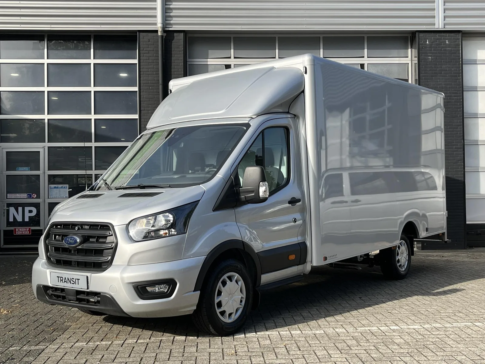 Ford Transit (2024) — foto 1