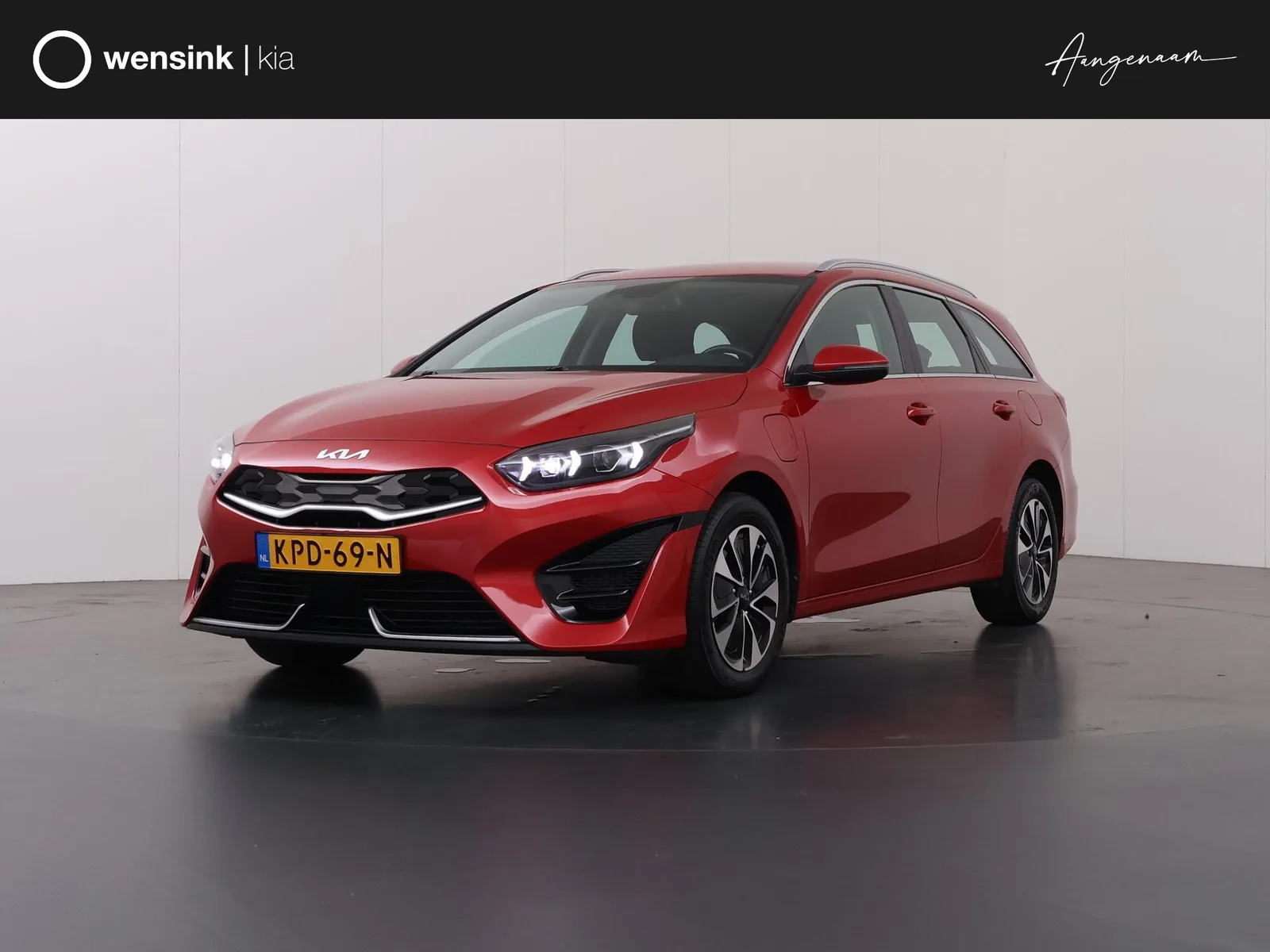 Kia Ceed Sportswagon (2022) — foto 1