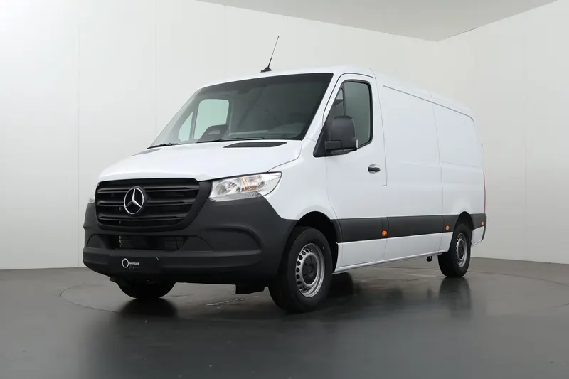 Mercedes-Benz Sprinter (2024)