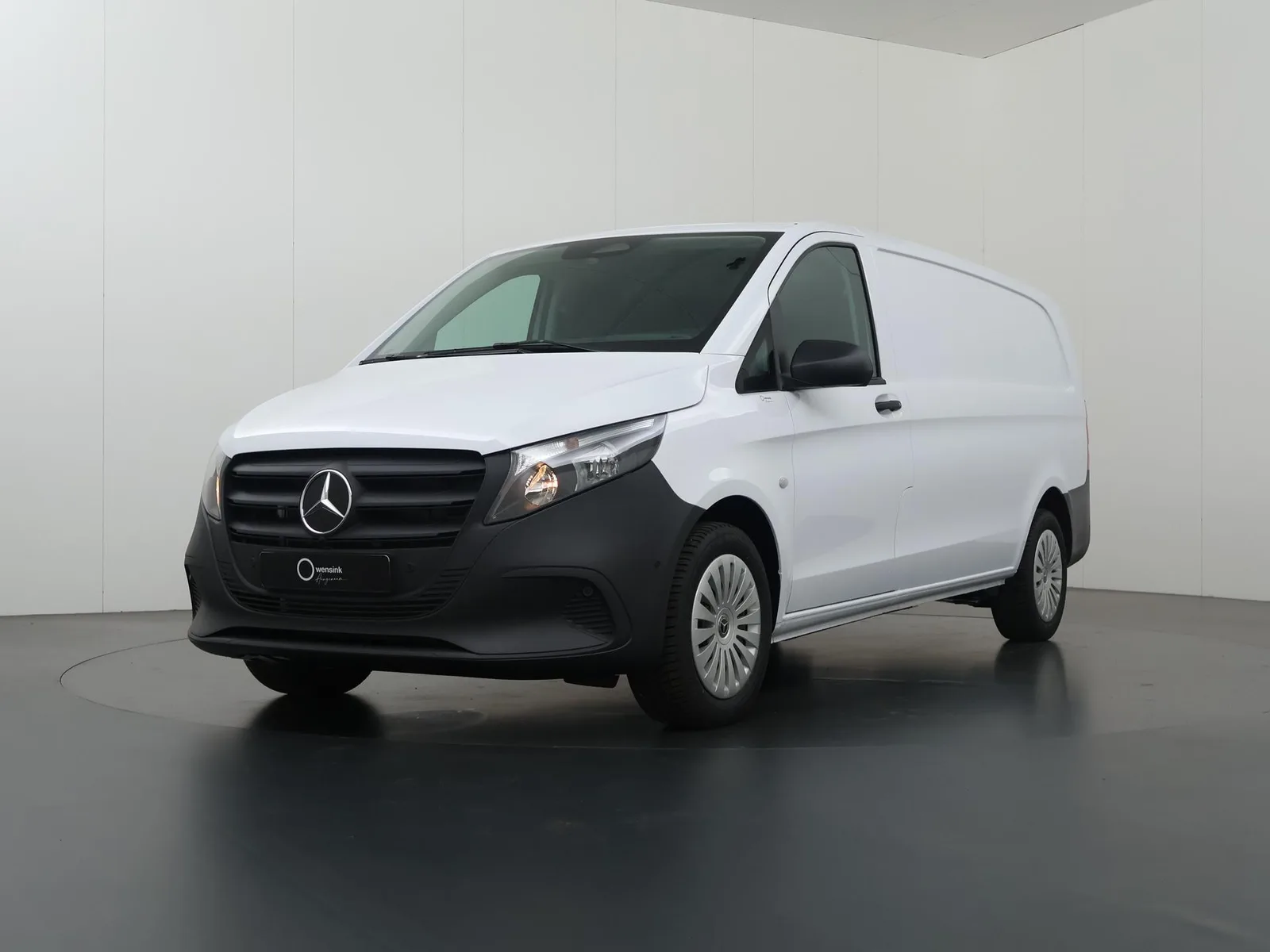 Mercedes-Benz Vito (2024) — foto 1