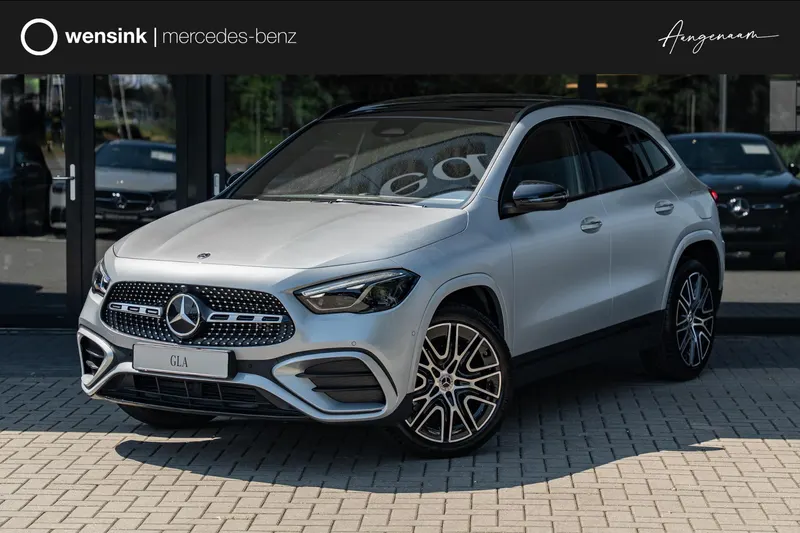 Mercedes-Benz GLA (2026)