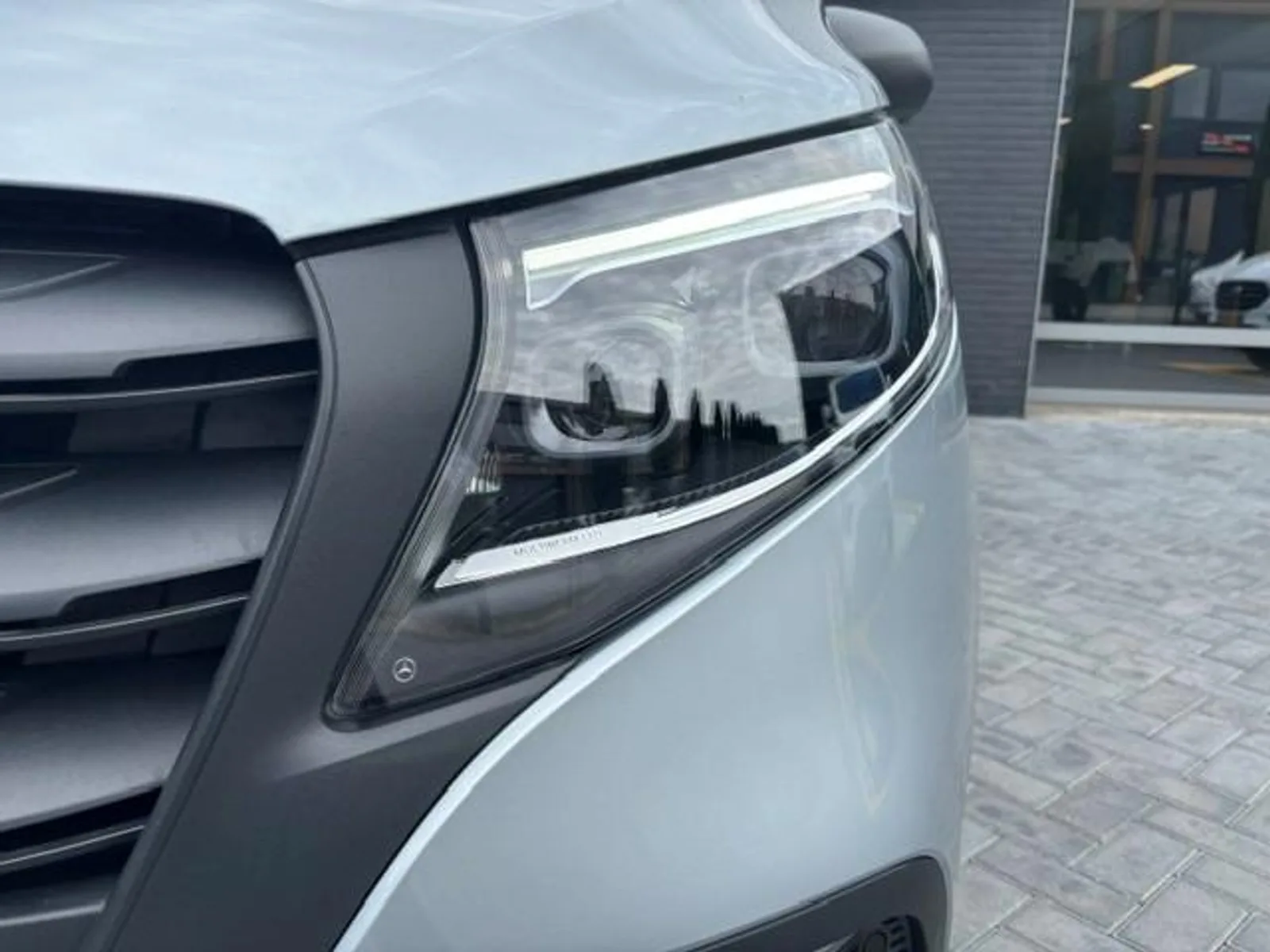 Mercedes-Benz Vito (2024) — foto 1