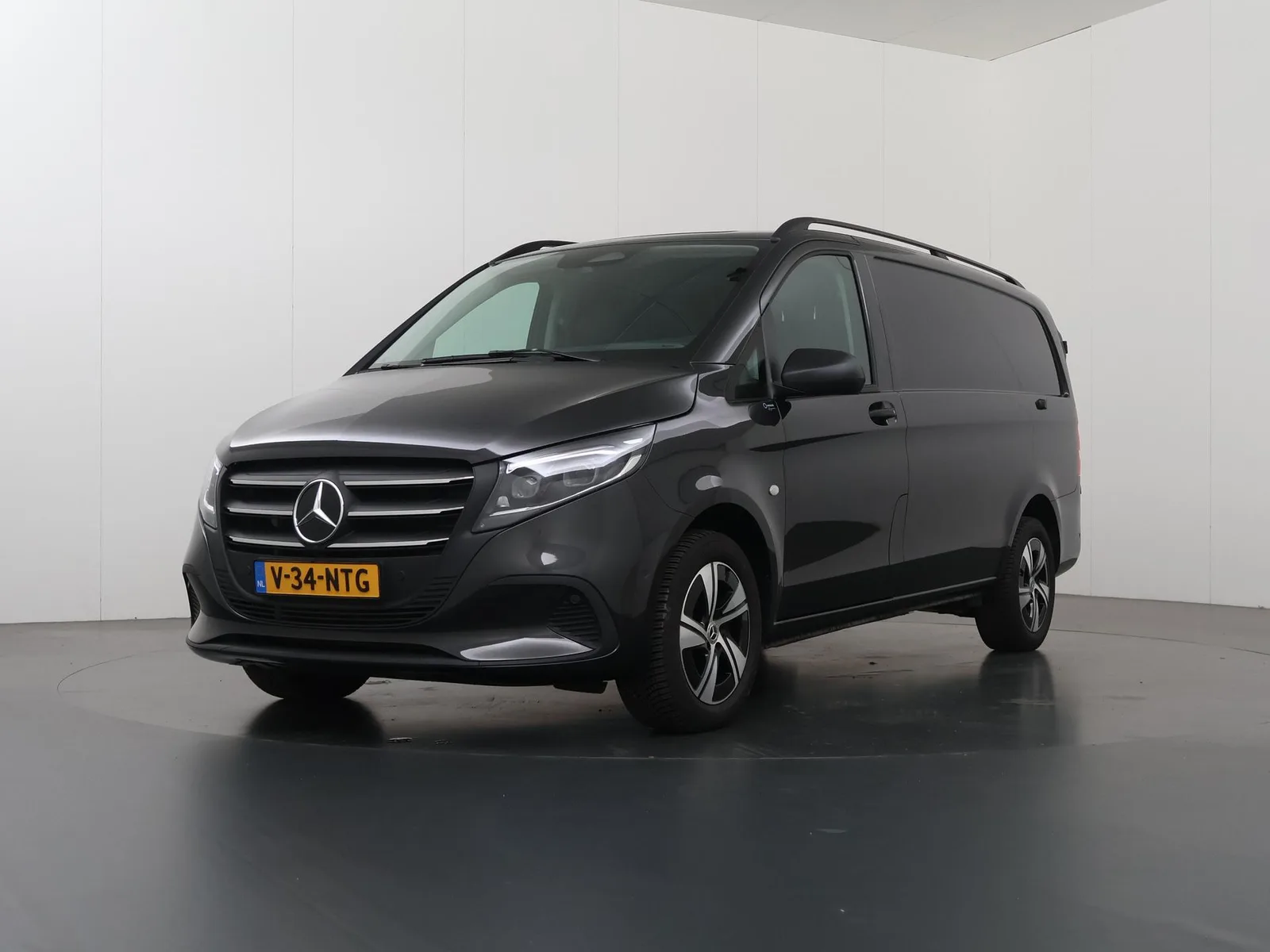Mercedes-Benz Vito (2024) — foto 1