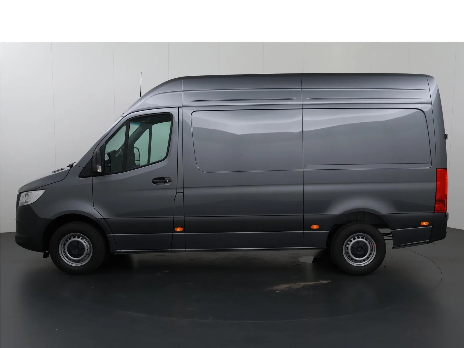 Mercedes-Benz Sprinter (2024) — foto 1