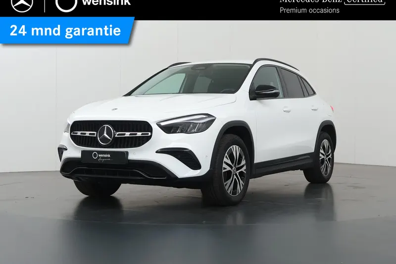 Mercedes-Benz GLA (2024)