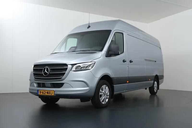 Mercedes-Benz Sprinter (2024)