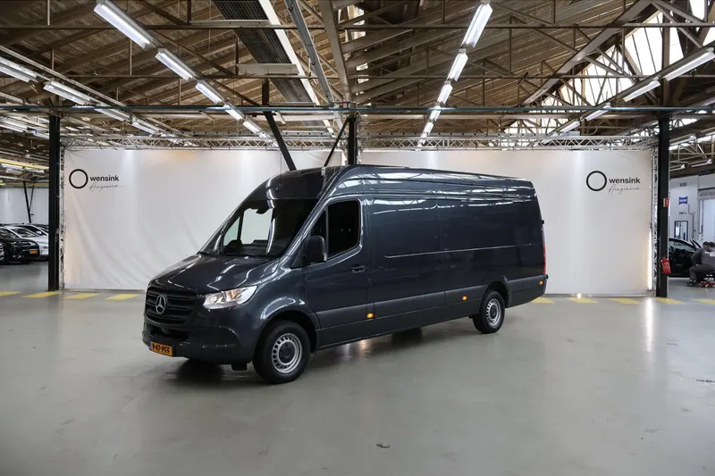 Mercedes-Benz Sprinter (2024)