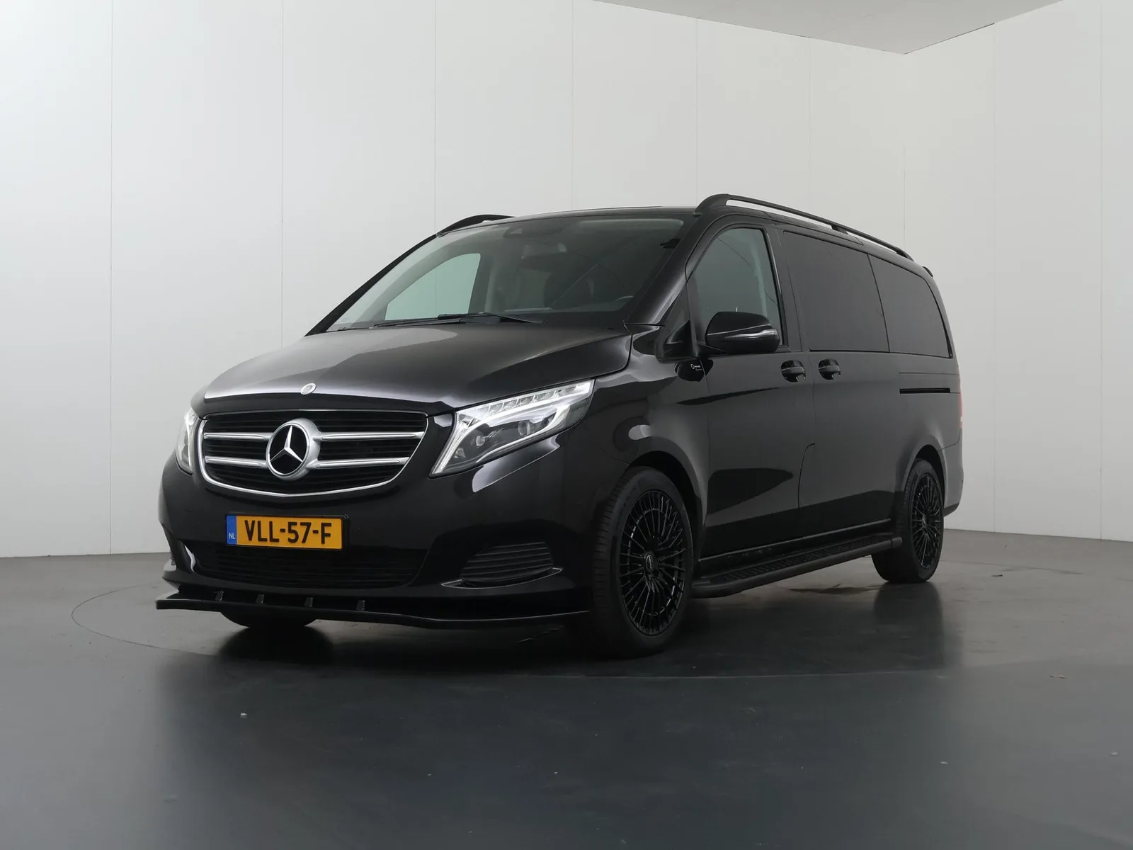 Mercedes-Benz V-Klasse (2019) — foto 1