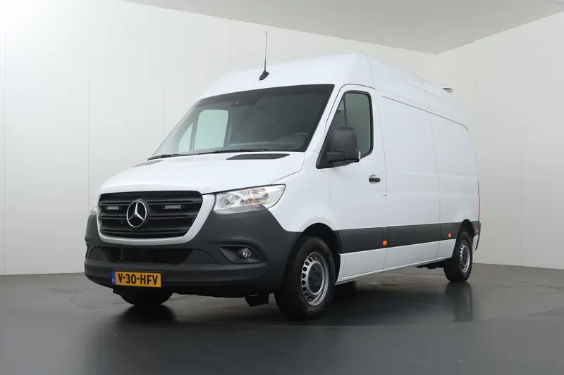 Mercedes-Benz Sprinter (2024)