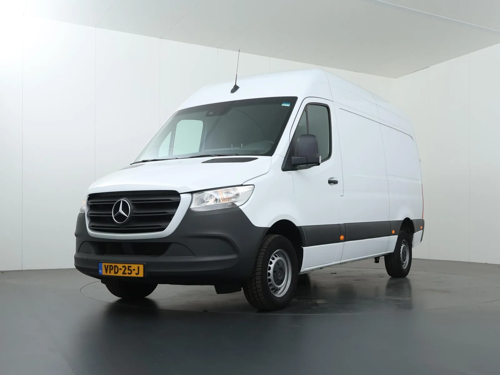 Mercedes-Benz Sprinter (2022) — foto 1