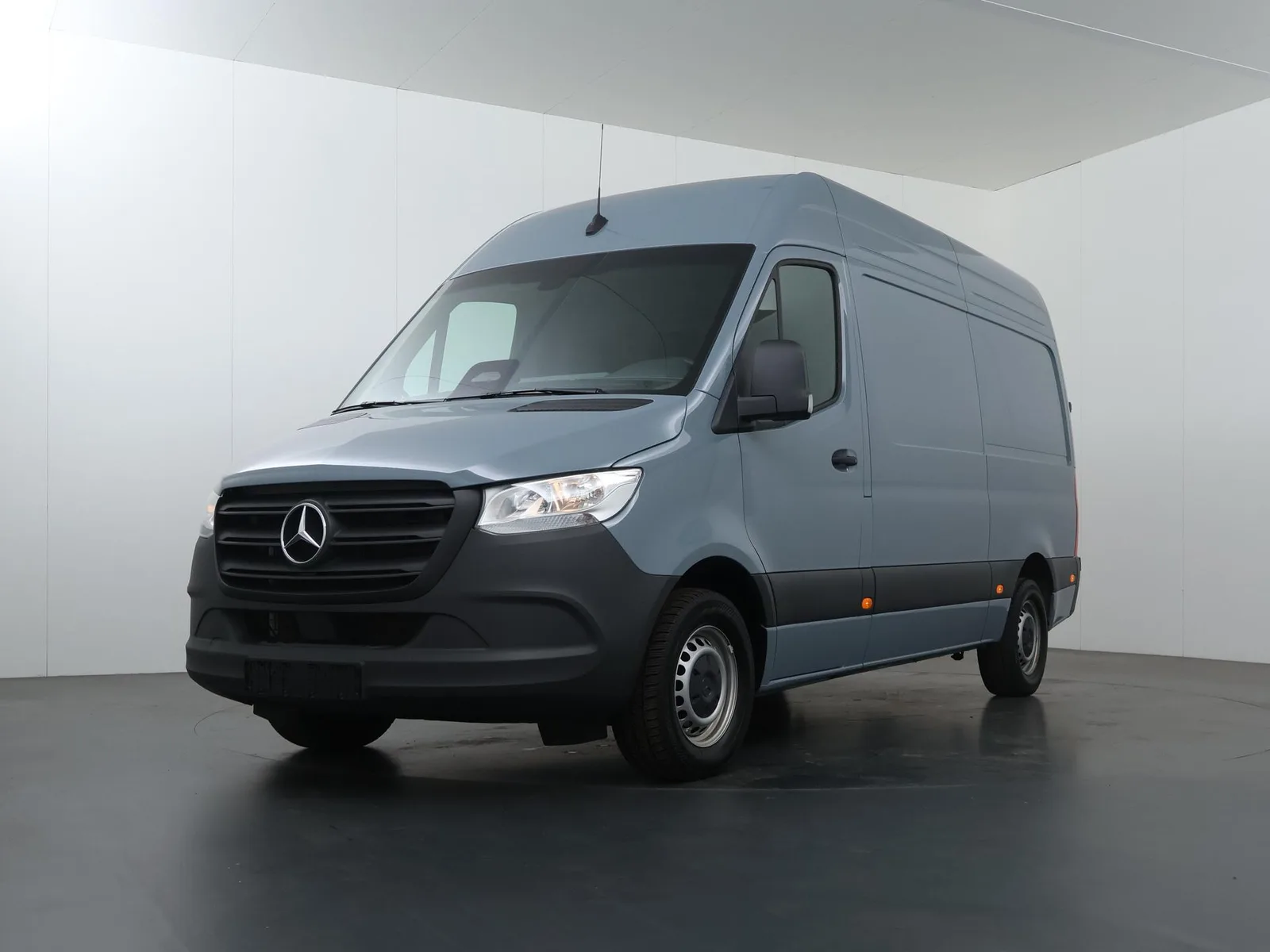 Mercedes-Benz Sprinter (2024) — foto 1