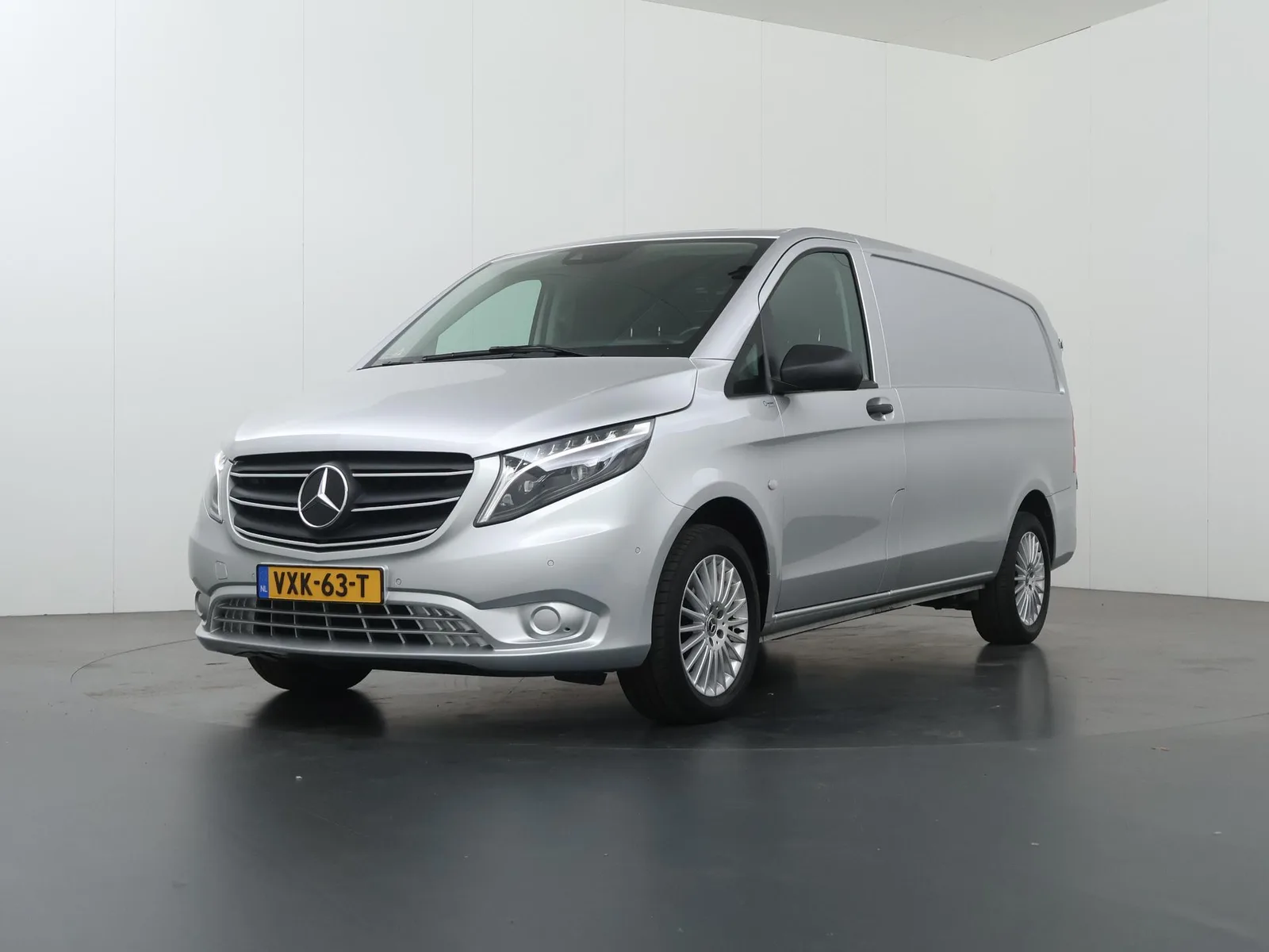 Mercedes-Benz Vito (2024) — foto 1