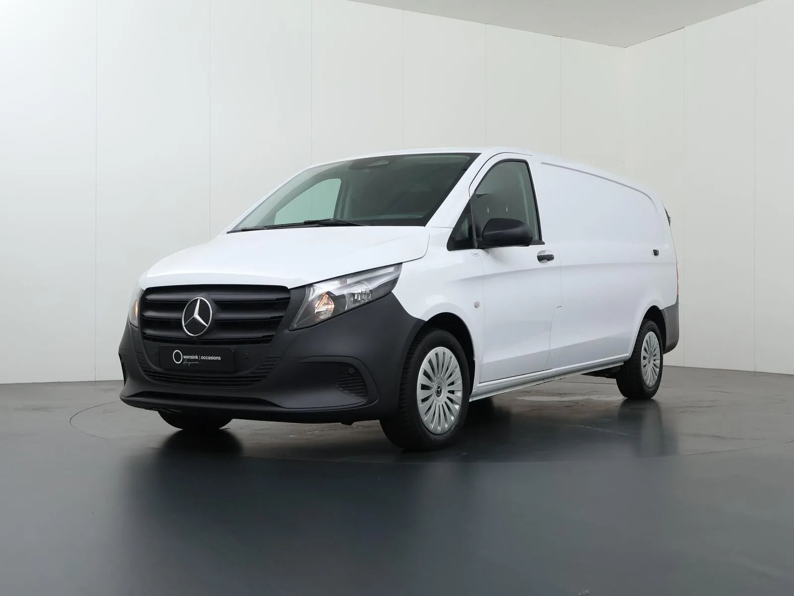 Mercedes-Benz Vito (2024) — foto 1