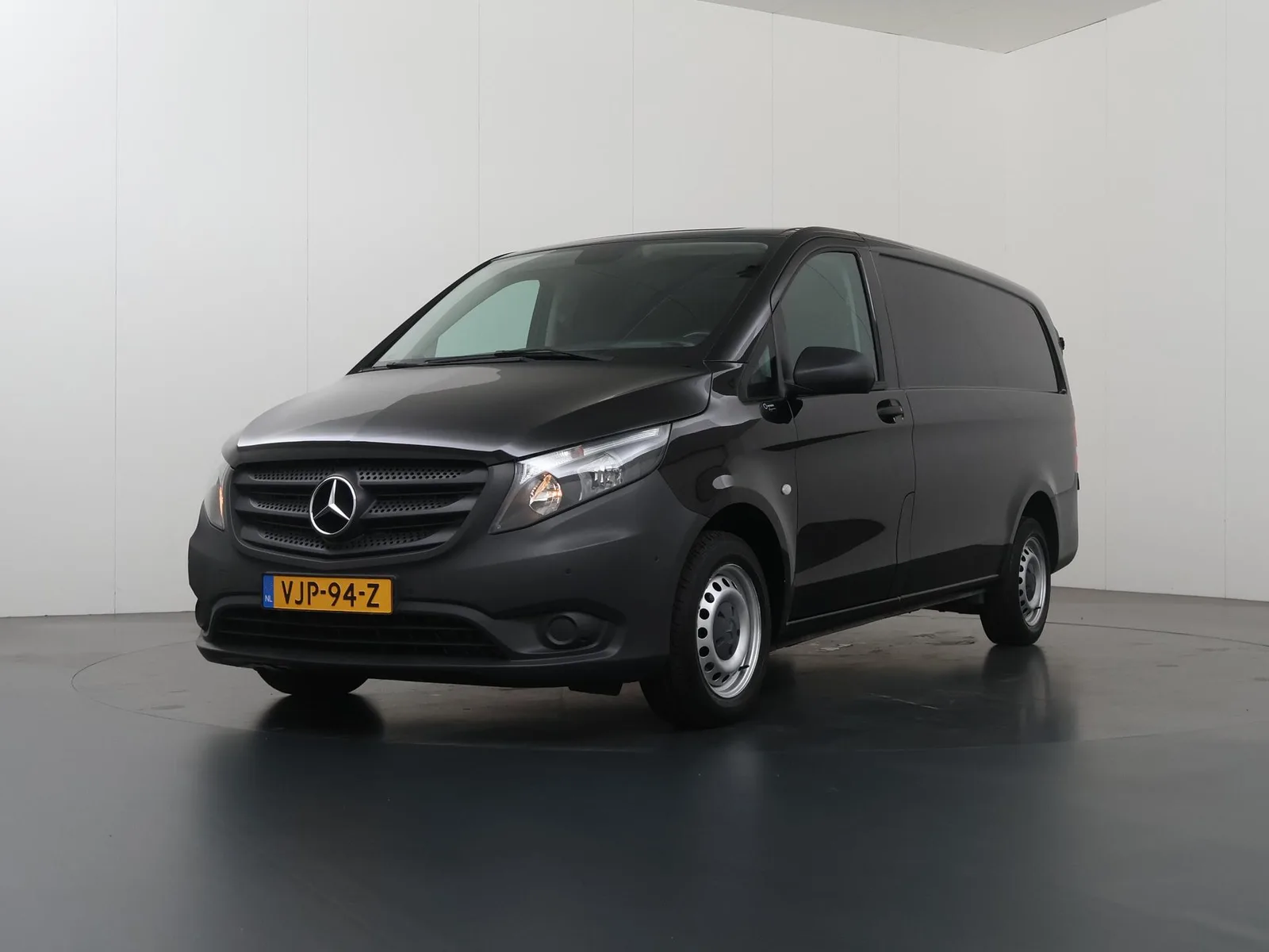 Mercedes-Benz Vito (2021) — foto 1