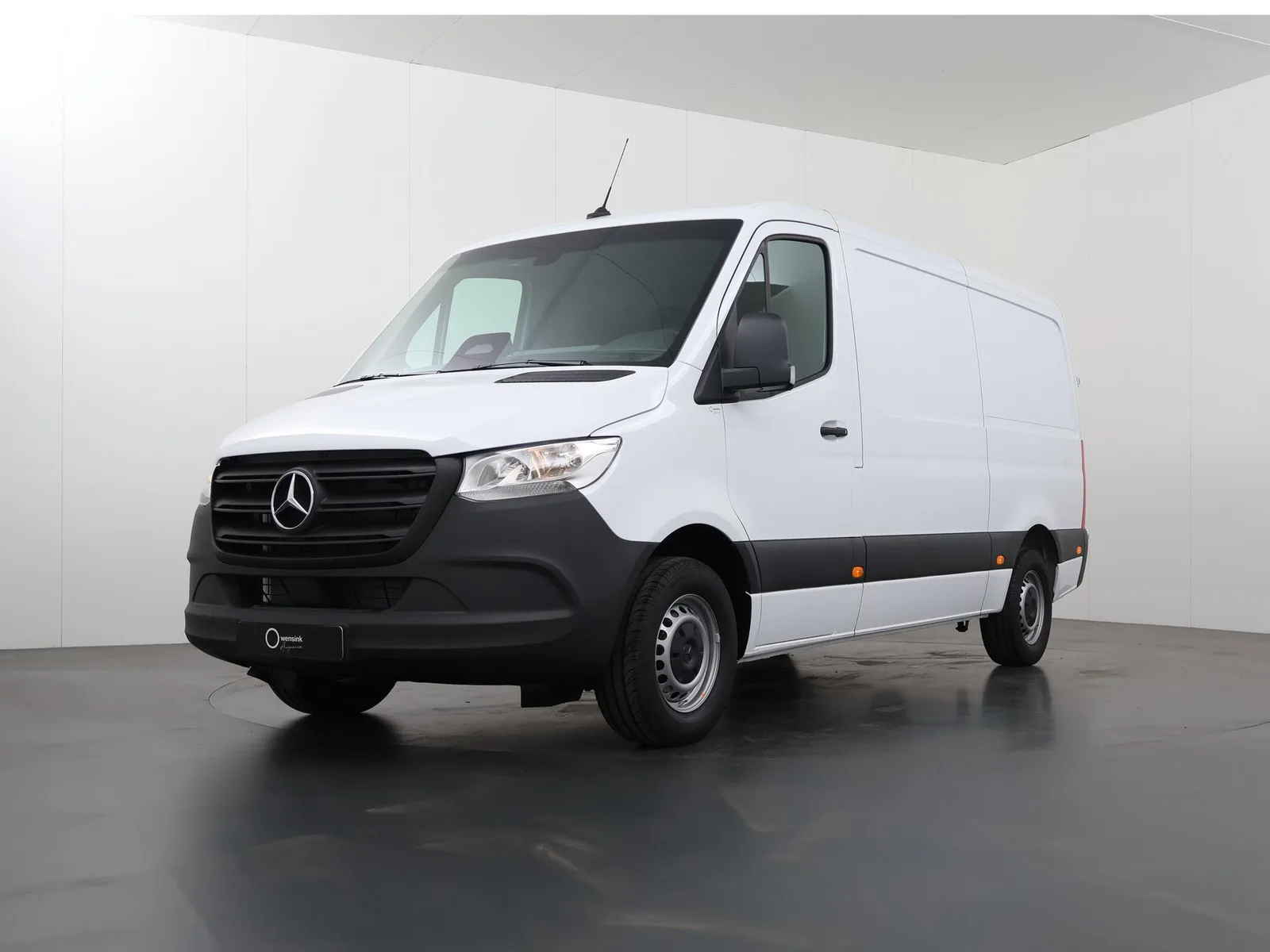 Mercedes-Benz Sprinter (2024) — foto 1