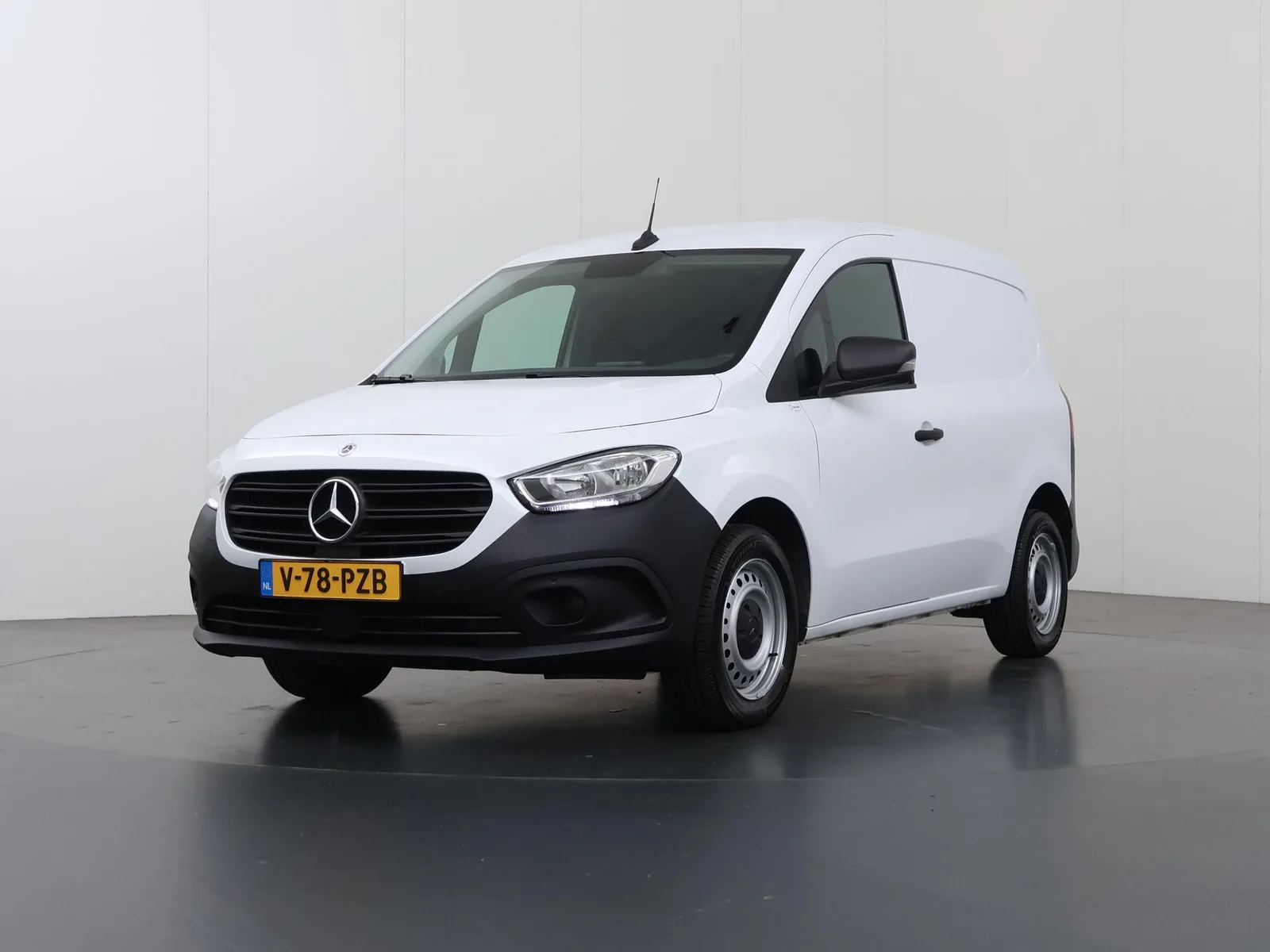 Mercedes-Benz Citan (2024) — foto 1