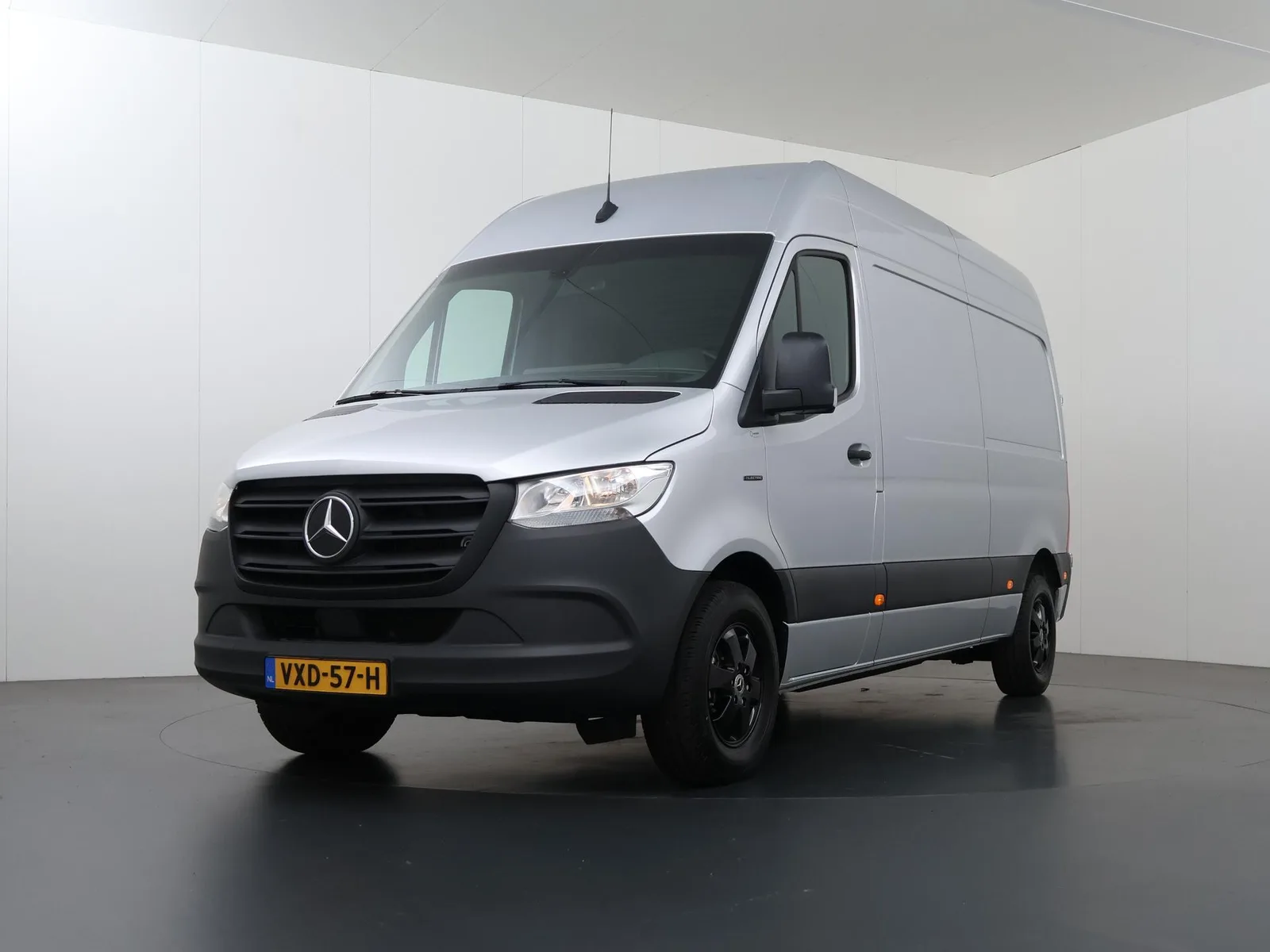 Mercedes-Benz eSprinter (2023) — foto 1