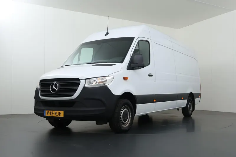 Mercedes-Benz Sprinter (2024)