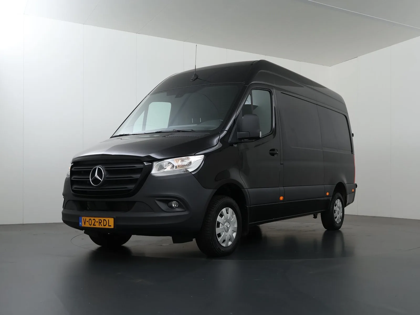 Mercedes-Benz Sprinter (2023) — foto 1