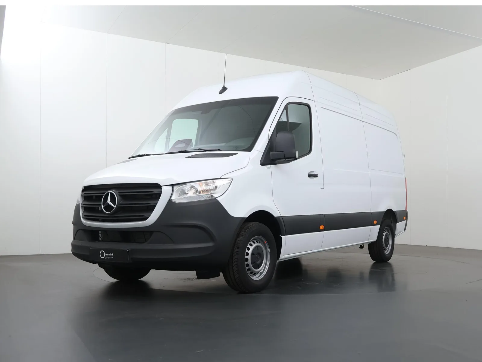 Mercedes-Benz Sprinter (2024) — foto 1