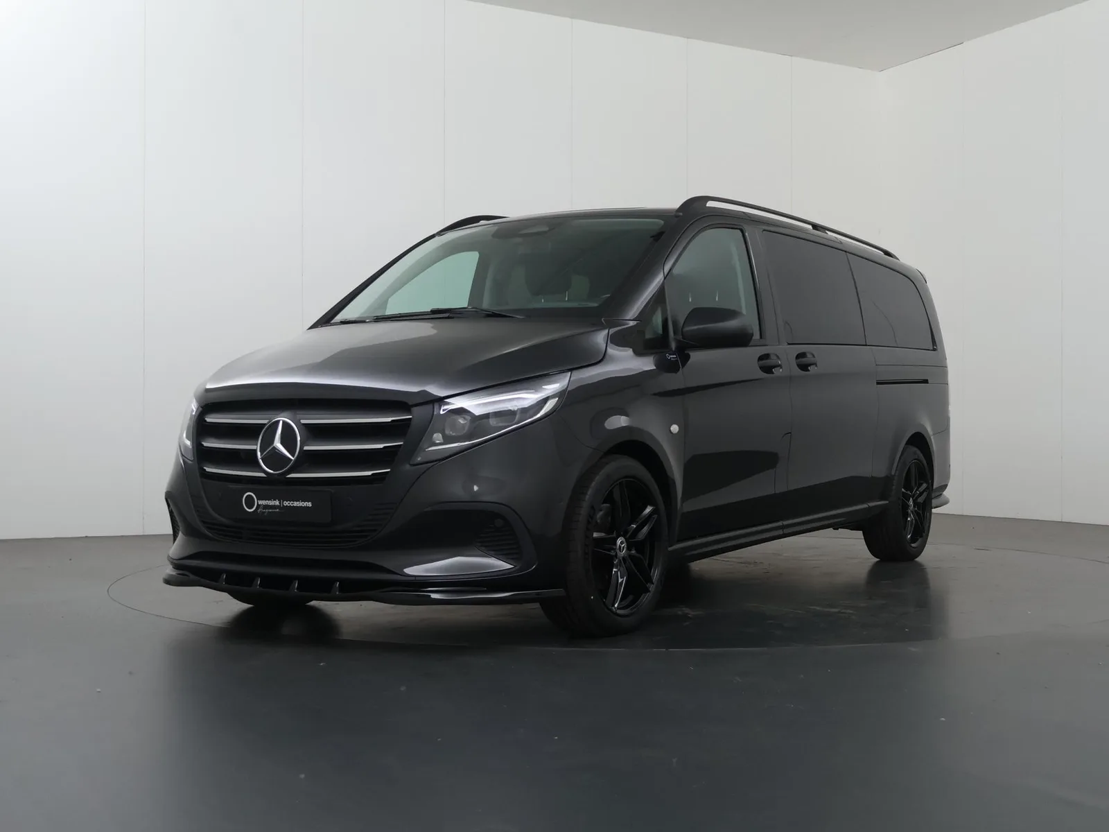 Mercedes-Benz Vito (2024) — foto 1