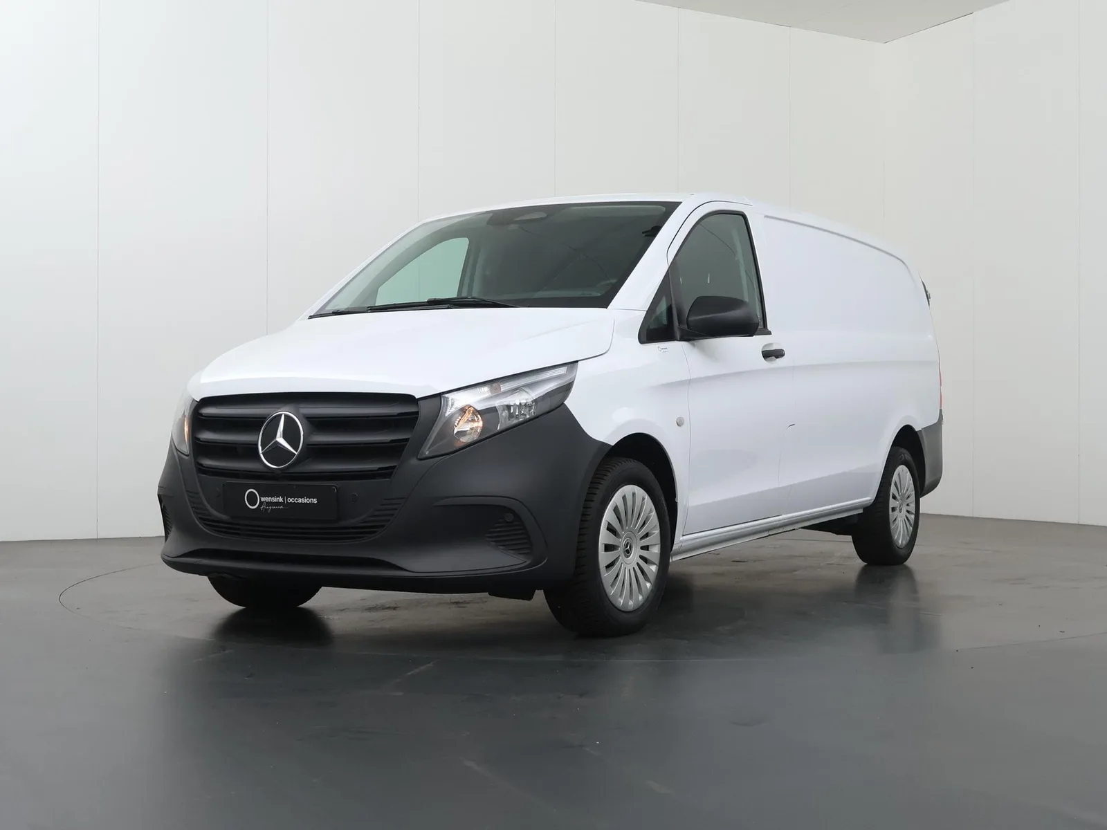Mercedes-Benz Vito (2024) — foto 1