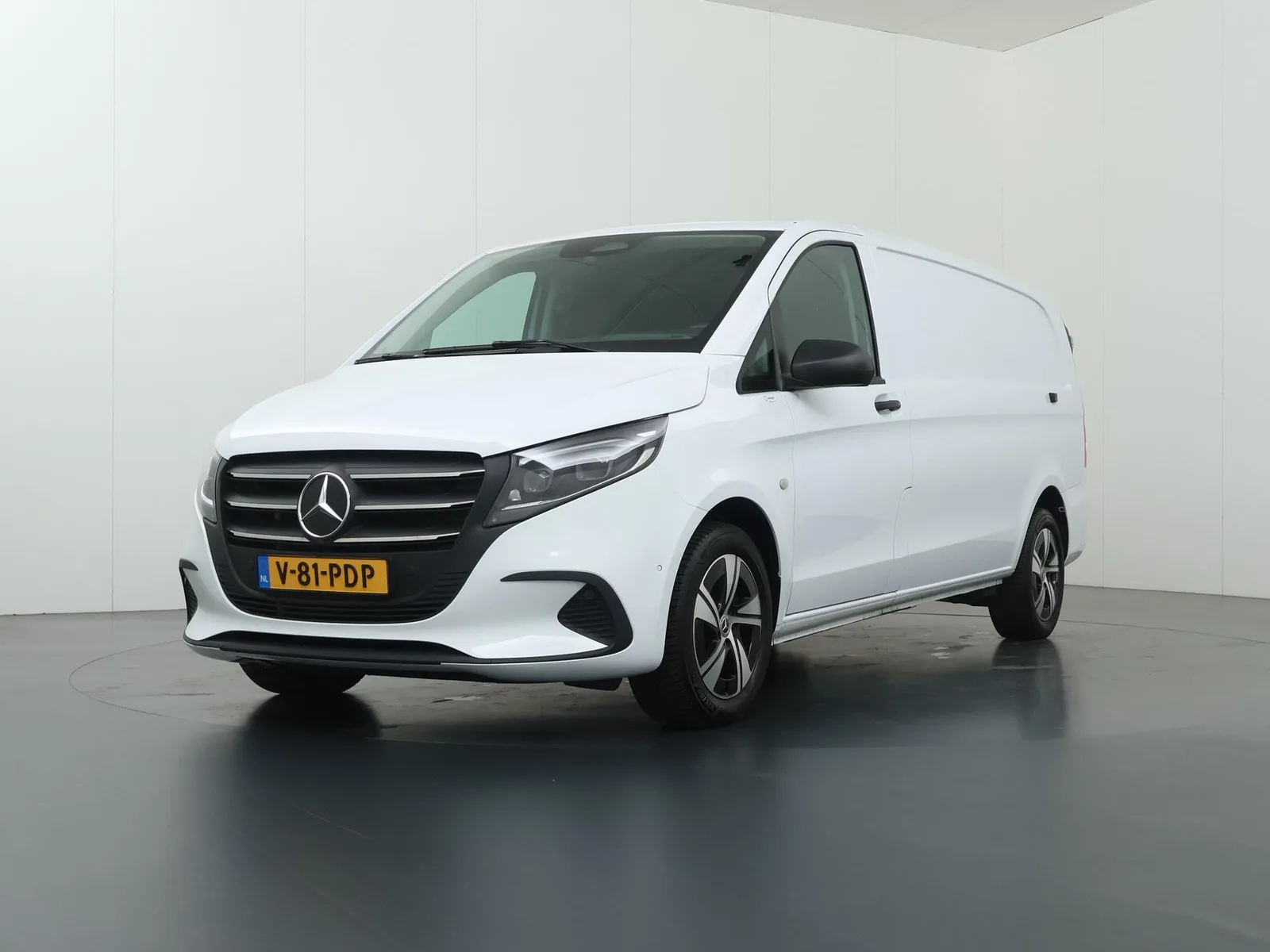 Mercedes-Benz Vito (2024) — foto 1