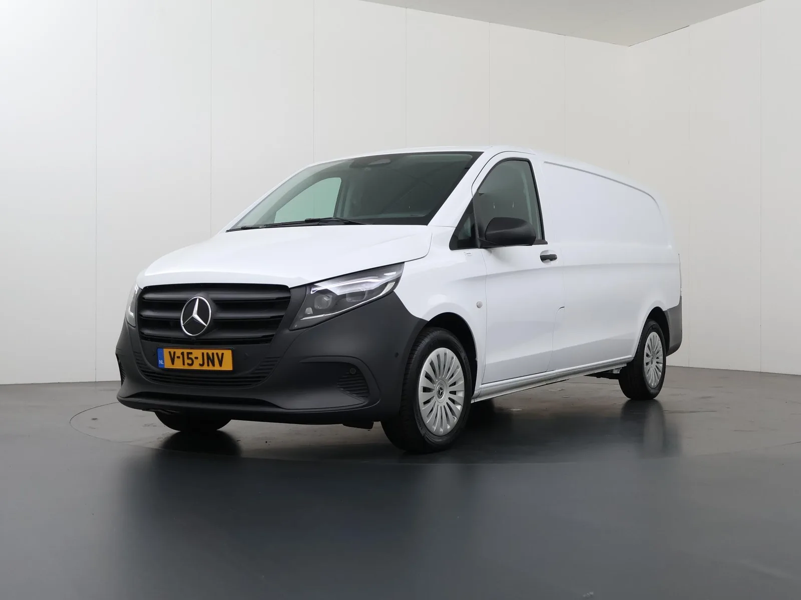 Mercedes-Benz Vito (2024) — foto 1