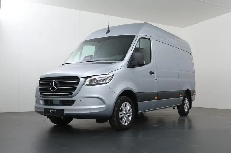 Mercedes-Benz Sprinter (2024)