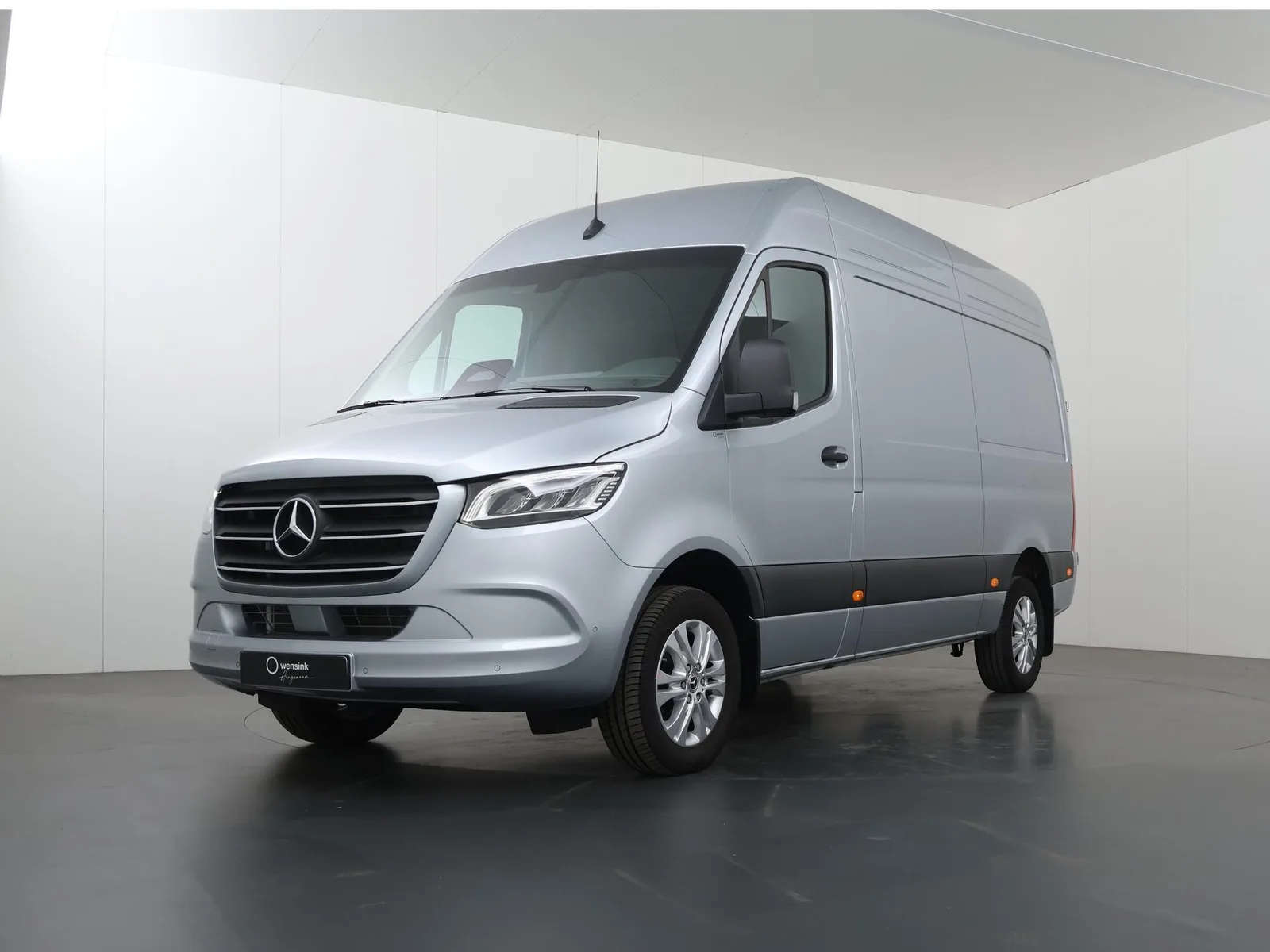 Mercedes-Benz Sprinter (2024) — foto 1