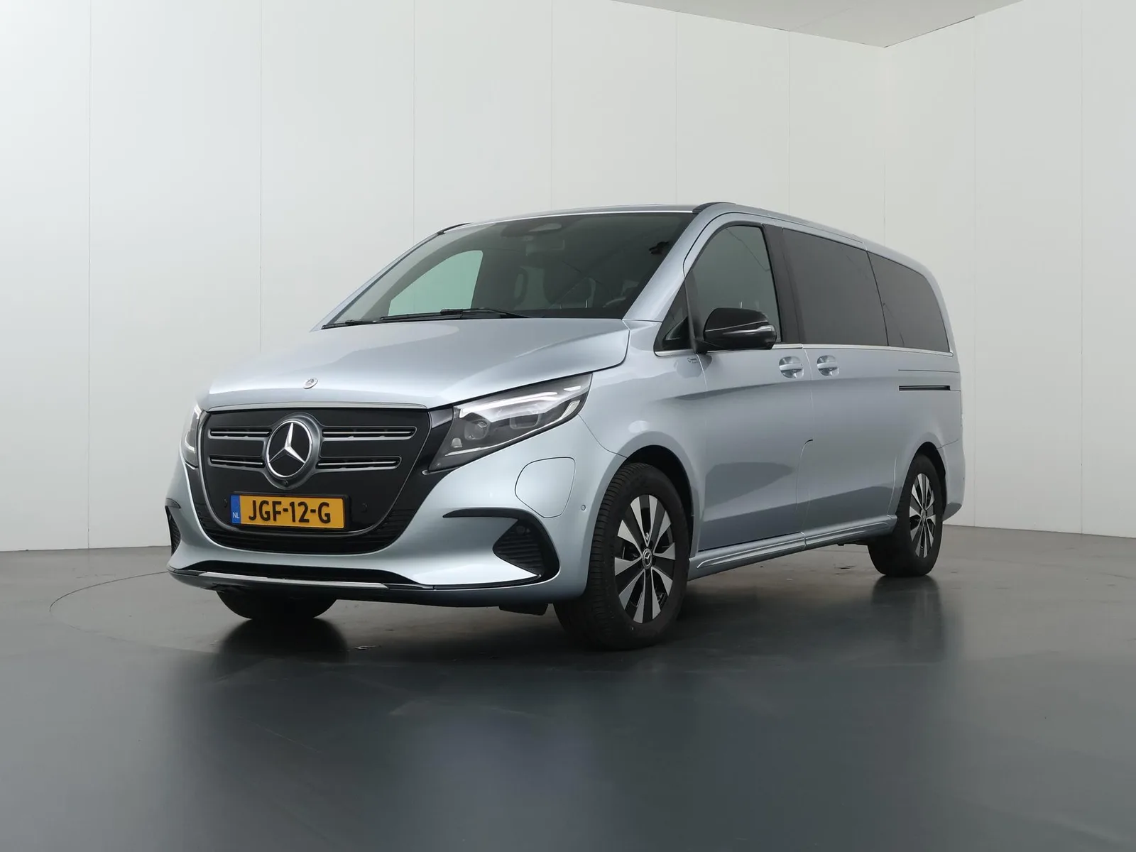 Mercedes-Benz EQV (2024) — foto 1