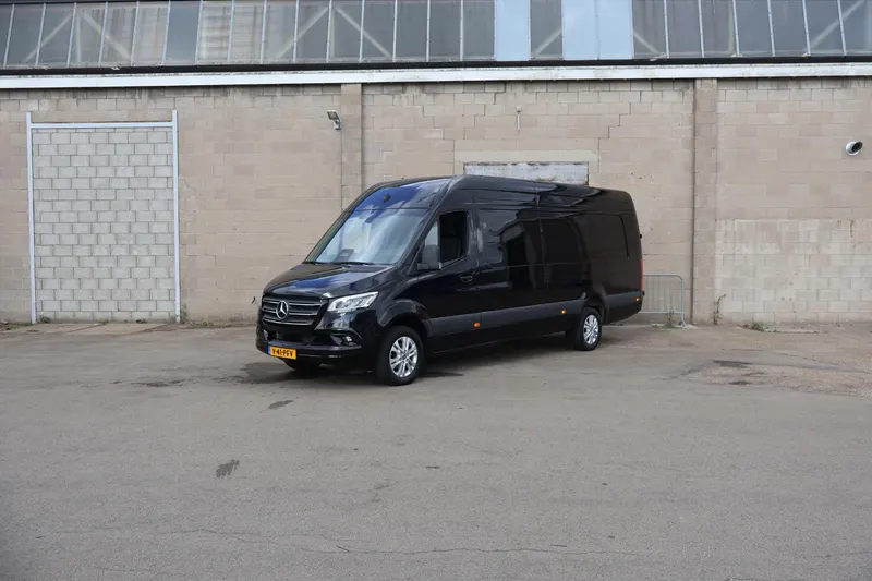 Mercedes-Benz Sprinter (2024)
