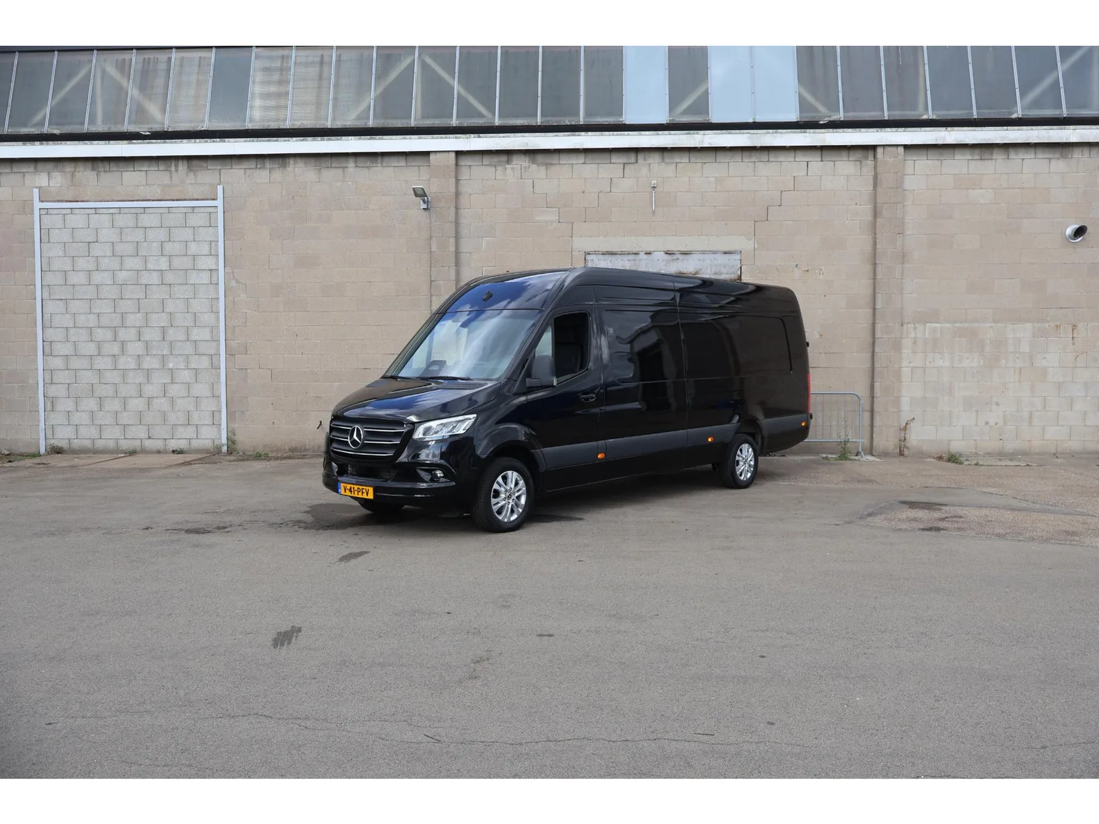 Mercedes-Benz Sprinter (2024) — foto 1