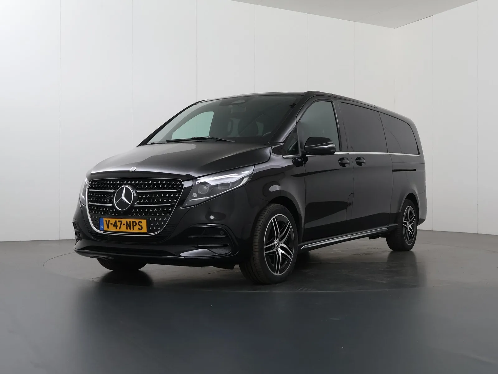 Mercedes-Benz V-Klasse (2024) — foto 1