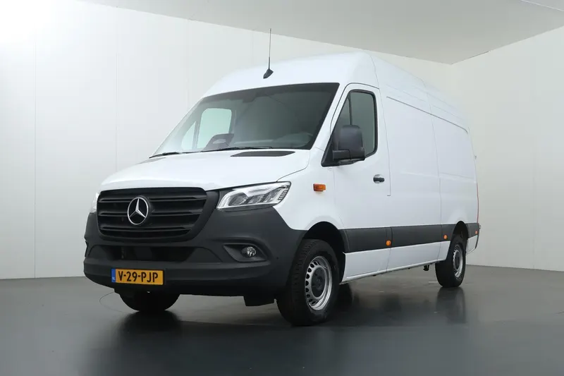 Mercedes-Benz Sprinter (2024)