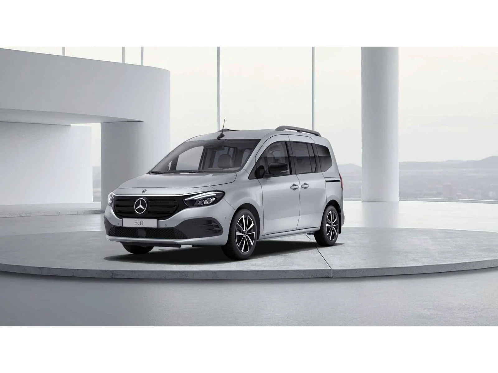 Mercedes-Benz EQT (2024) — foto 1